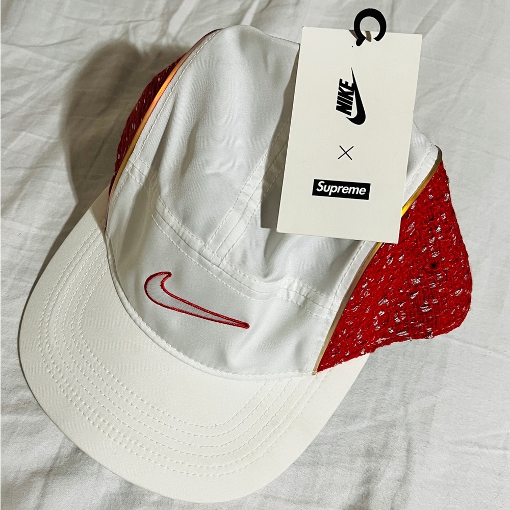 Supreme x Nike Boucle Running Hat